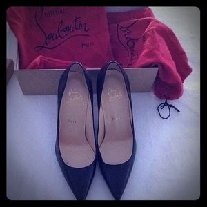 Size 7.5 Christian Louboutin shoes